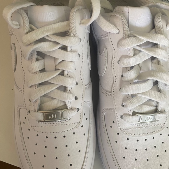 Nike Air Force 1s- BRAND NEW - Picture 5 of 5
